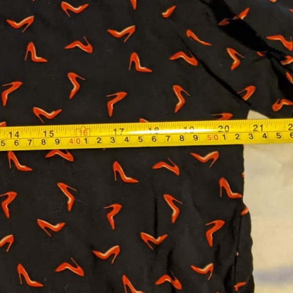 Brody Miles Red Stiletto Blouse sz L - Picture 13 of 13